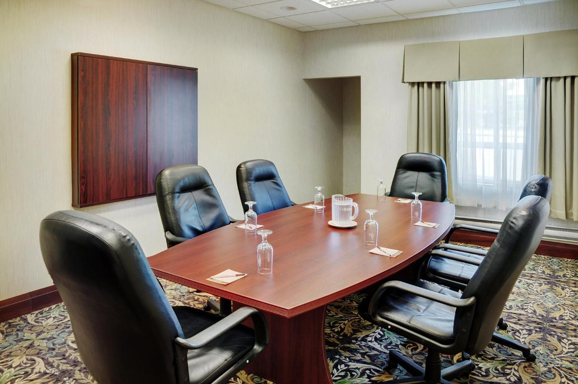 Staybridge Suites Oakville Burlington By Ihg Exterior foto