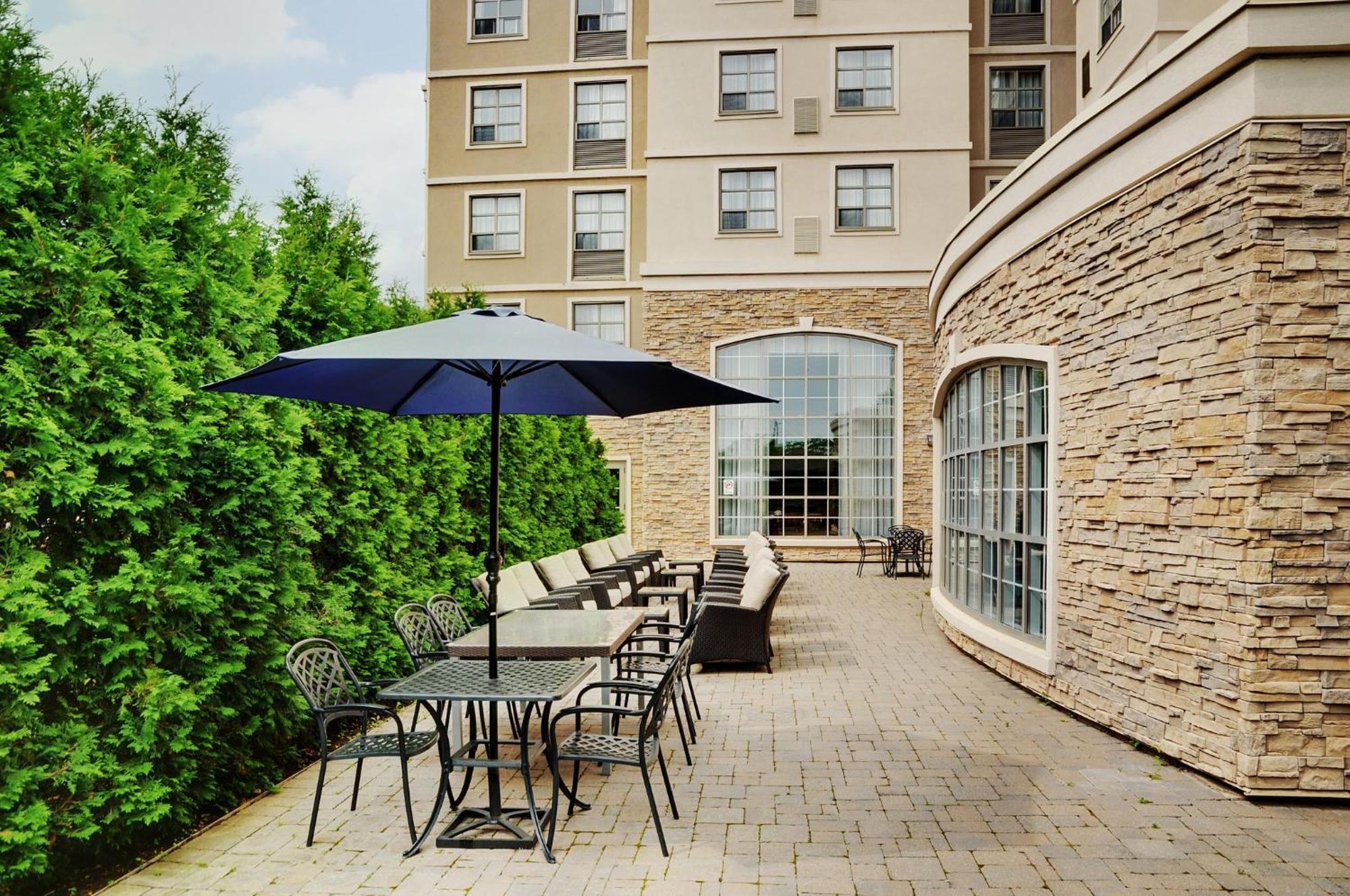 Staybridge Suites Oakville Burlington By Ihg Exterior foto