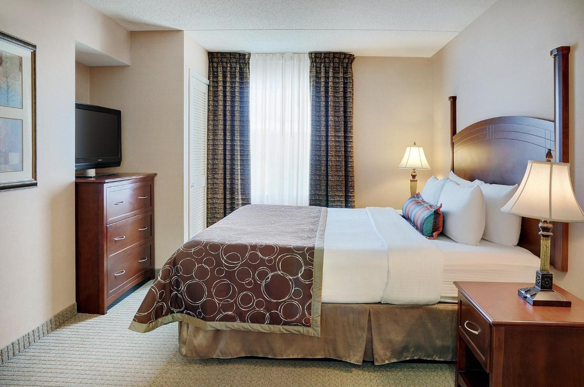 Staybridge Suites Oakville Burlington By Ihg Exterior foto